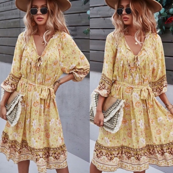 Dresses & Skirts - Boho floral print belted 3/4 sleeve dress